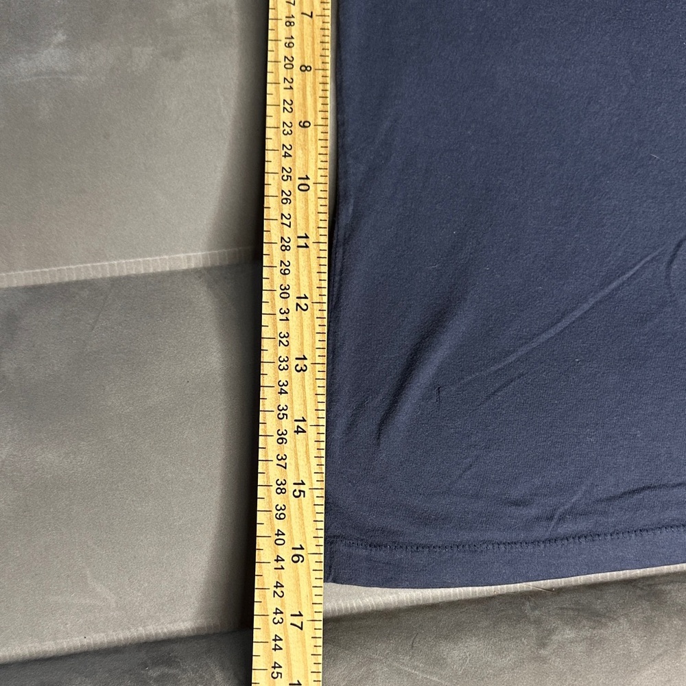 2000s Abercrombie & Fitch Dark Blue Tee with Stitched Graphic - Picture 4 of 8